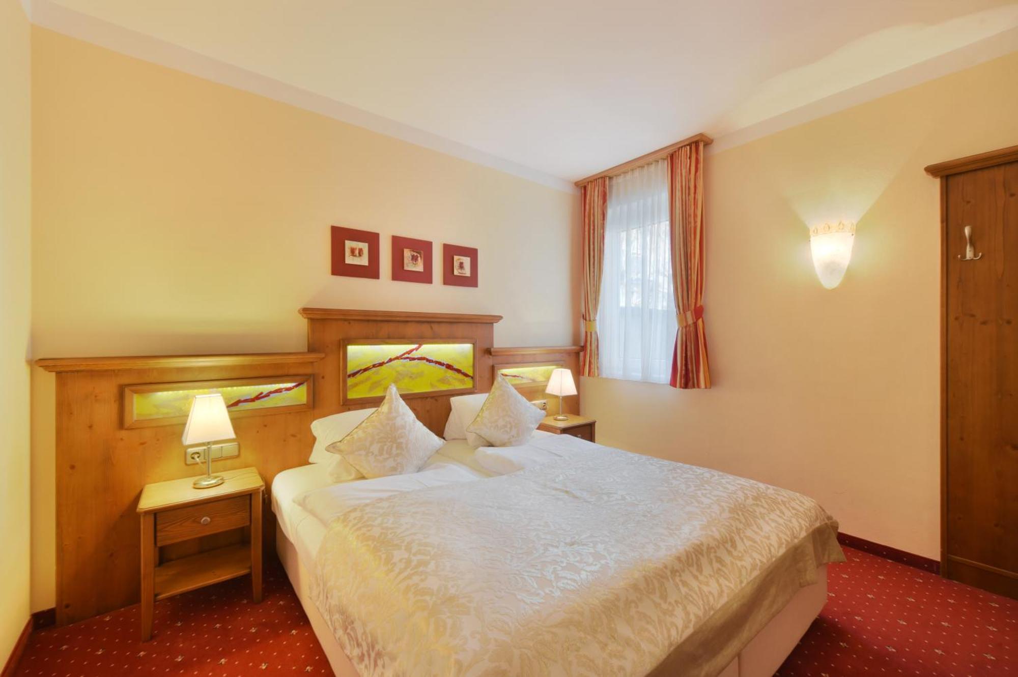 Appartements Cella Central Цел ам Зее Екстериор снимка