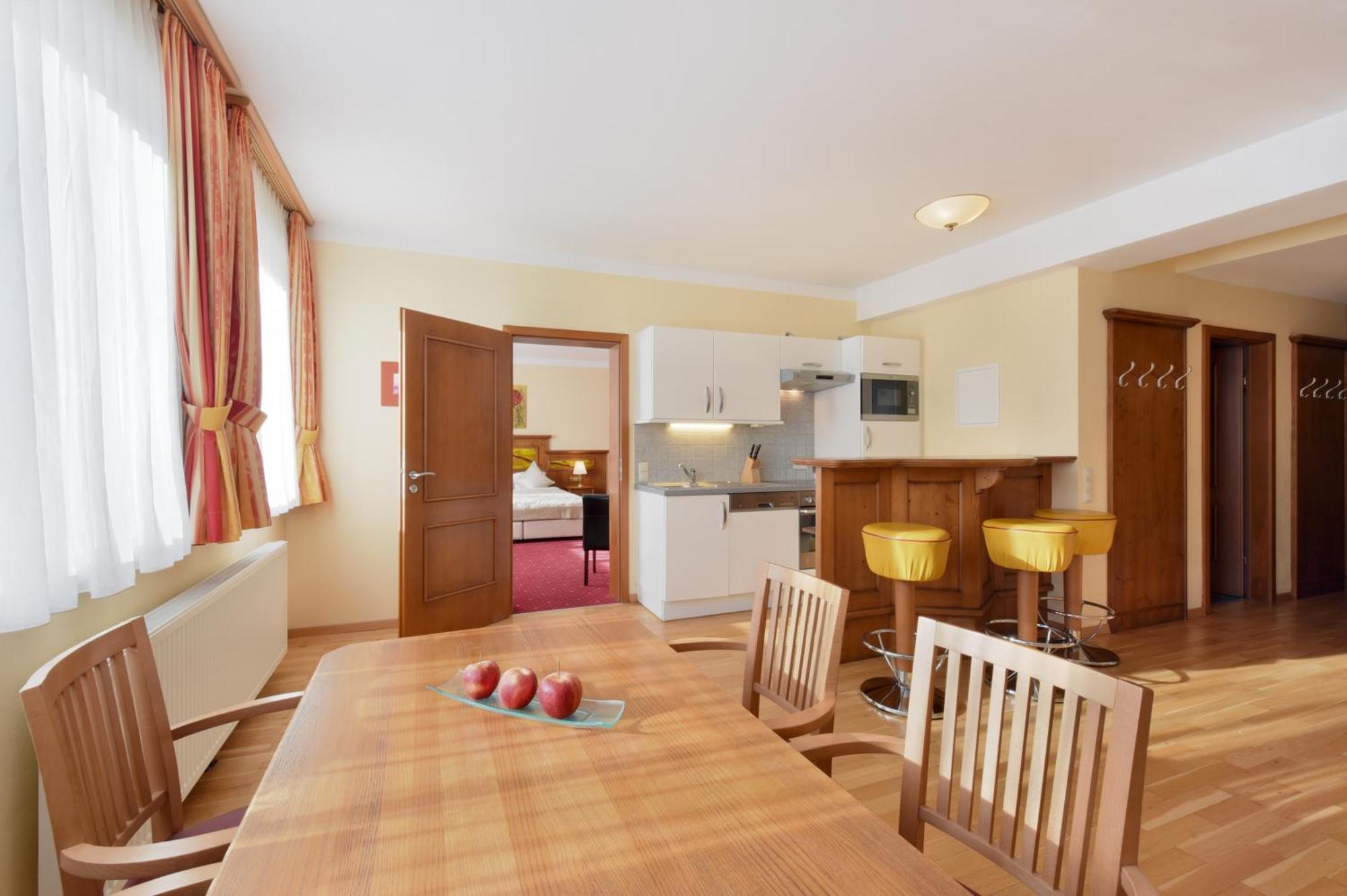 Appartements Cella Central Цел ам Зее Екстериор снимка