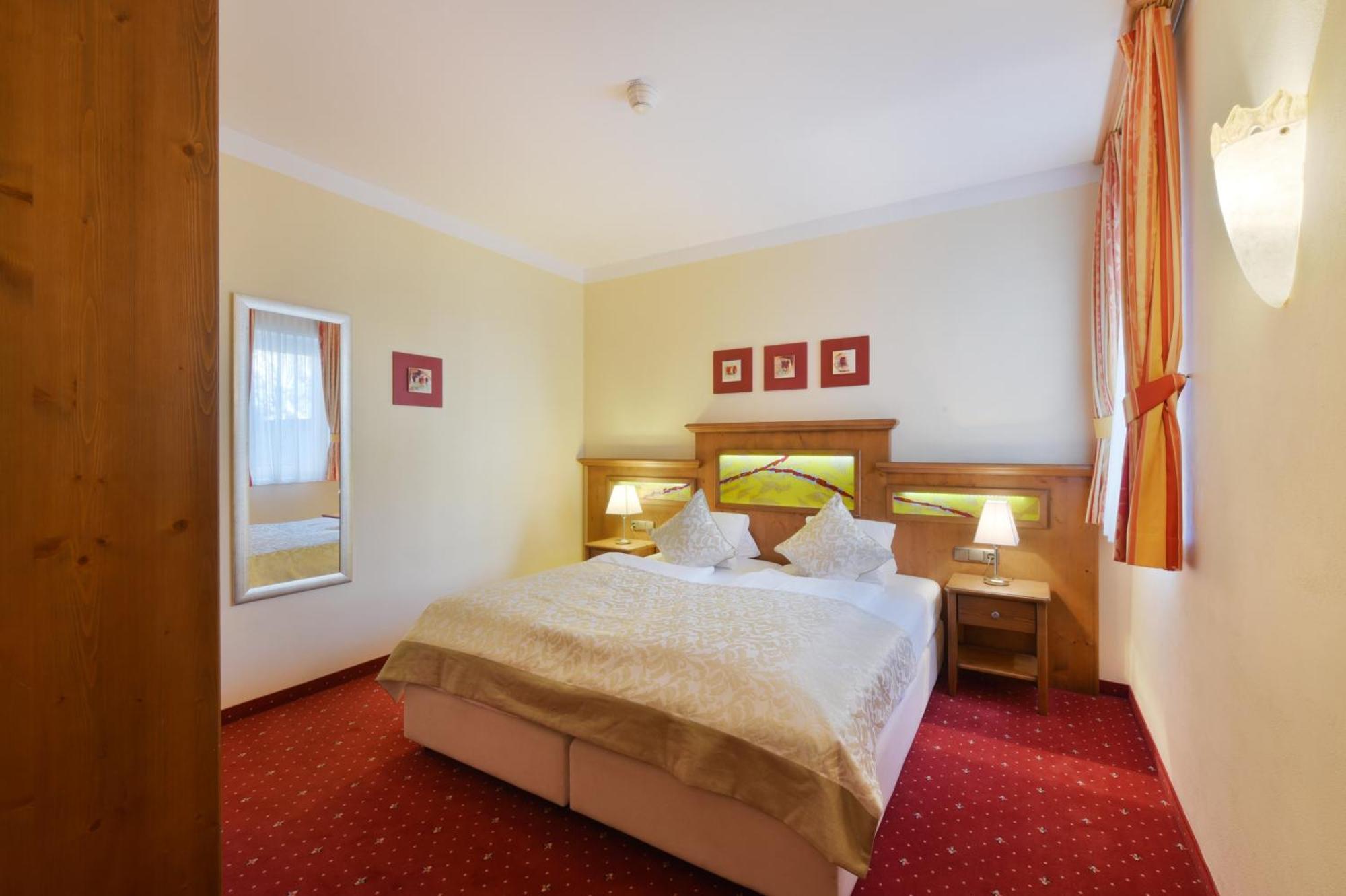Appartements Cella Central Цел ам Зее Екстериор снимка